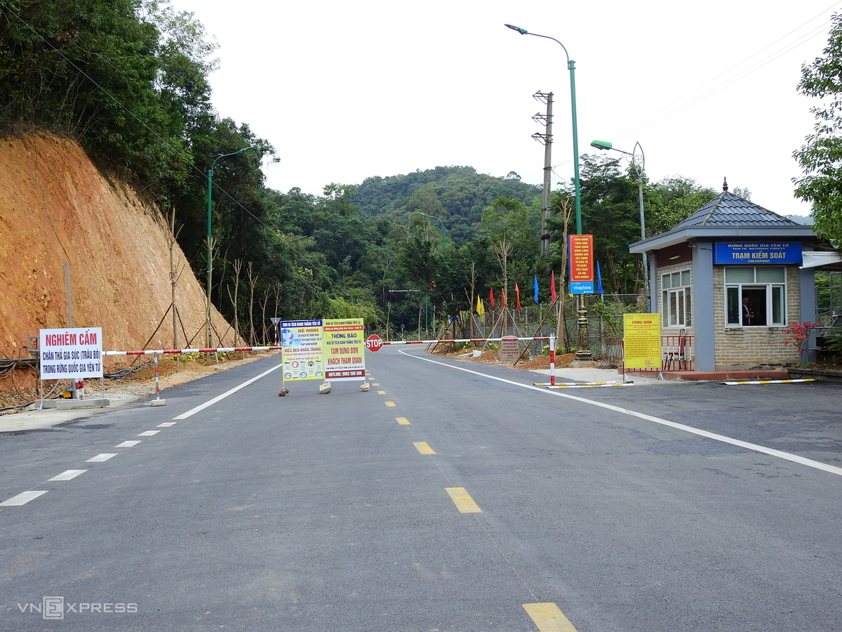 Famously religious scenic and relic complex Yen Tu deserted during epidemic time