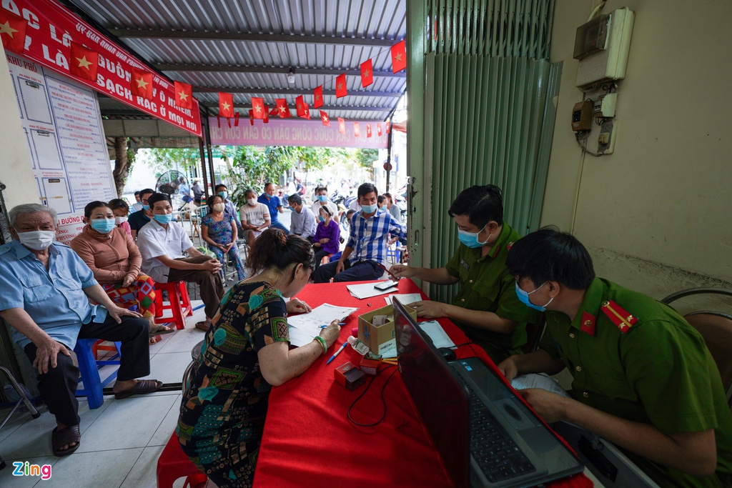 hcmc accelerates issuing chip based id cards for citizens