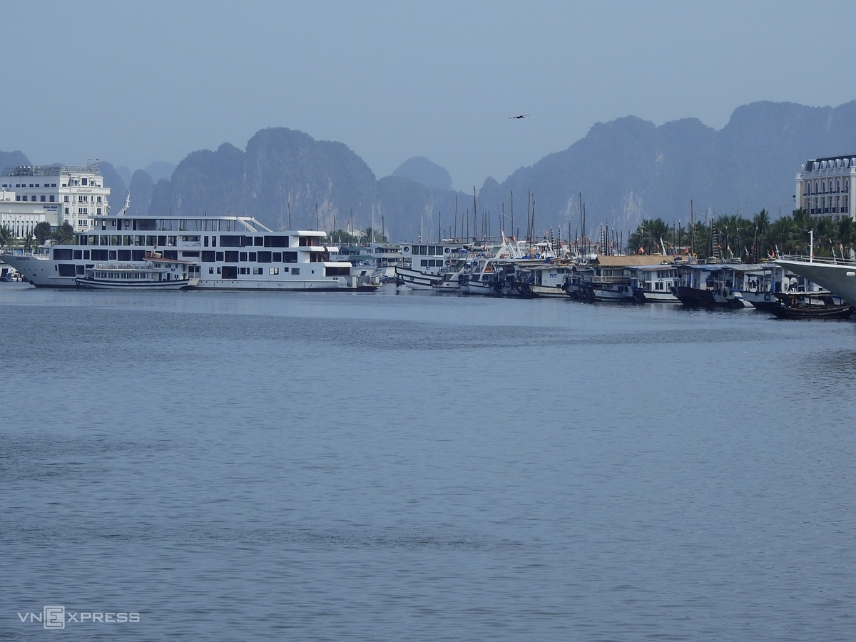 Famous tourist attractions in Quang Ninh deserted due to Covid-19