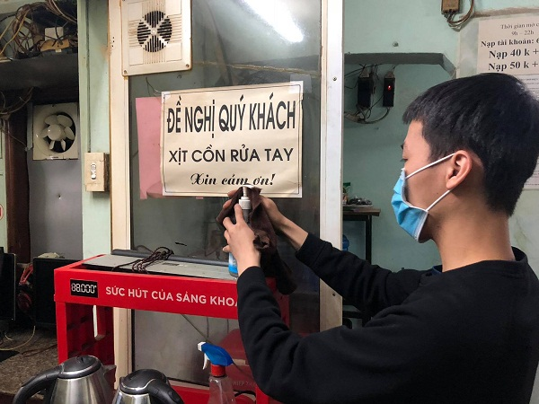 In photos: Game shops in Hanoi sternly abide by anti-Covid-19 measures