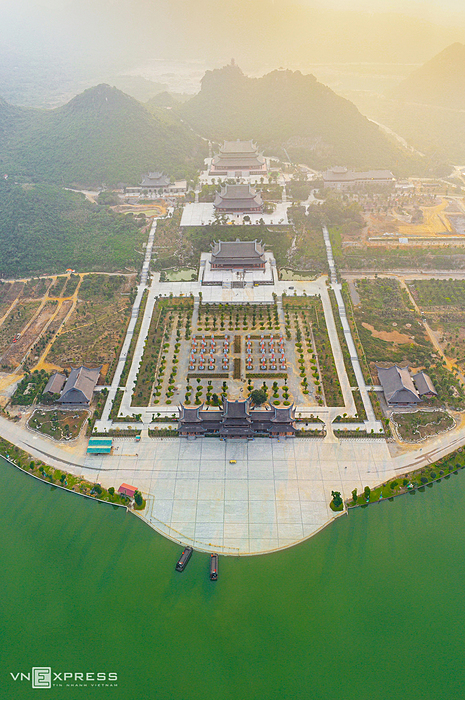 The world’s largest pagoda in Vietnam, a sanctuary of birds