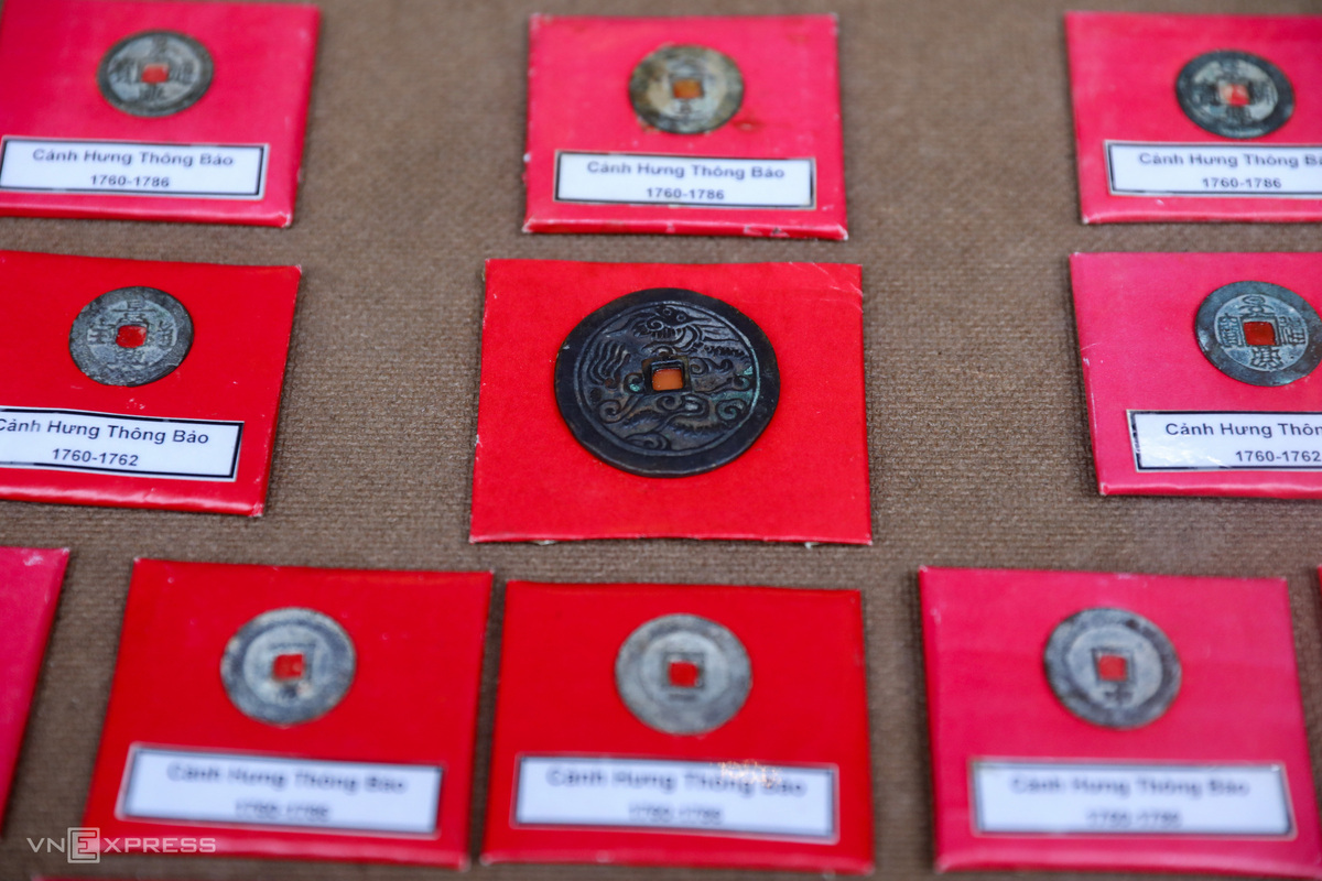 Unique collection of 'fossil' ancient coins of Saigon’s man