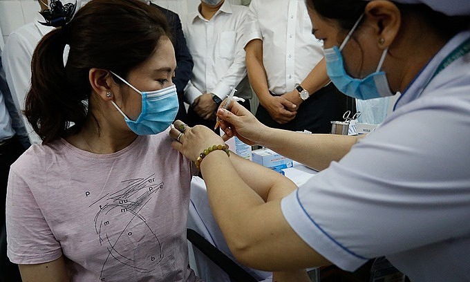 10 prioritized groups receiving free covid 19 vaccine in hcmc
