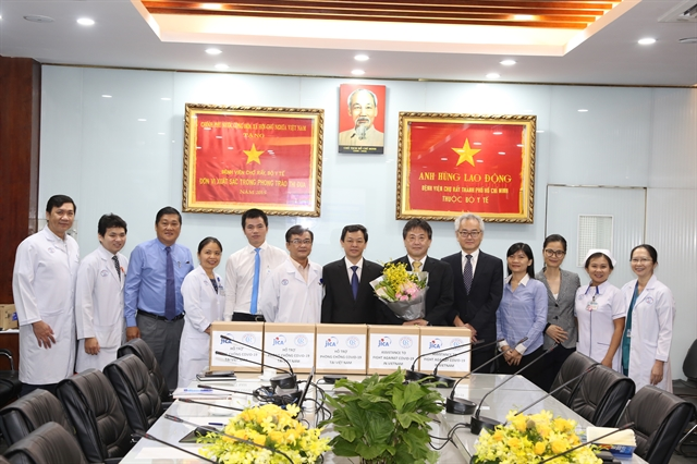 Japan presents medical equipment to Hue Central Hospital