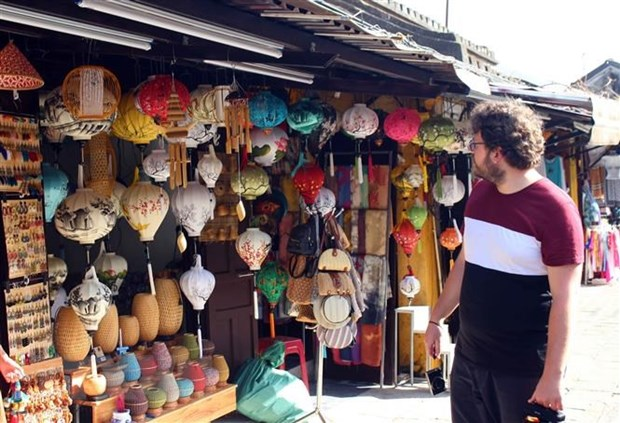 Foreign tourists in Hoi An, goodwill 'tourism ambassadors'