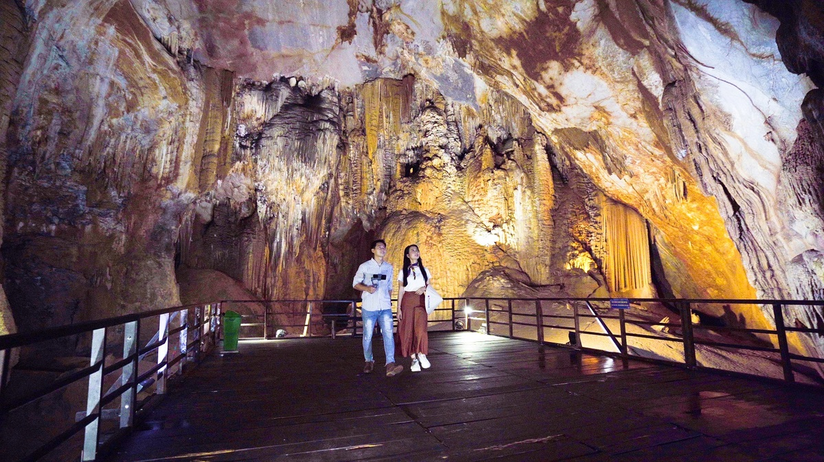 Discovering Hue and Quang Binh with mganificent tourist attractions