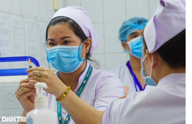 vietnam to continue astrazeneca inoculation campaign