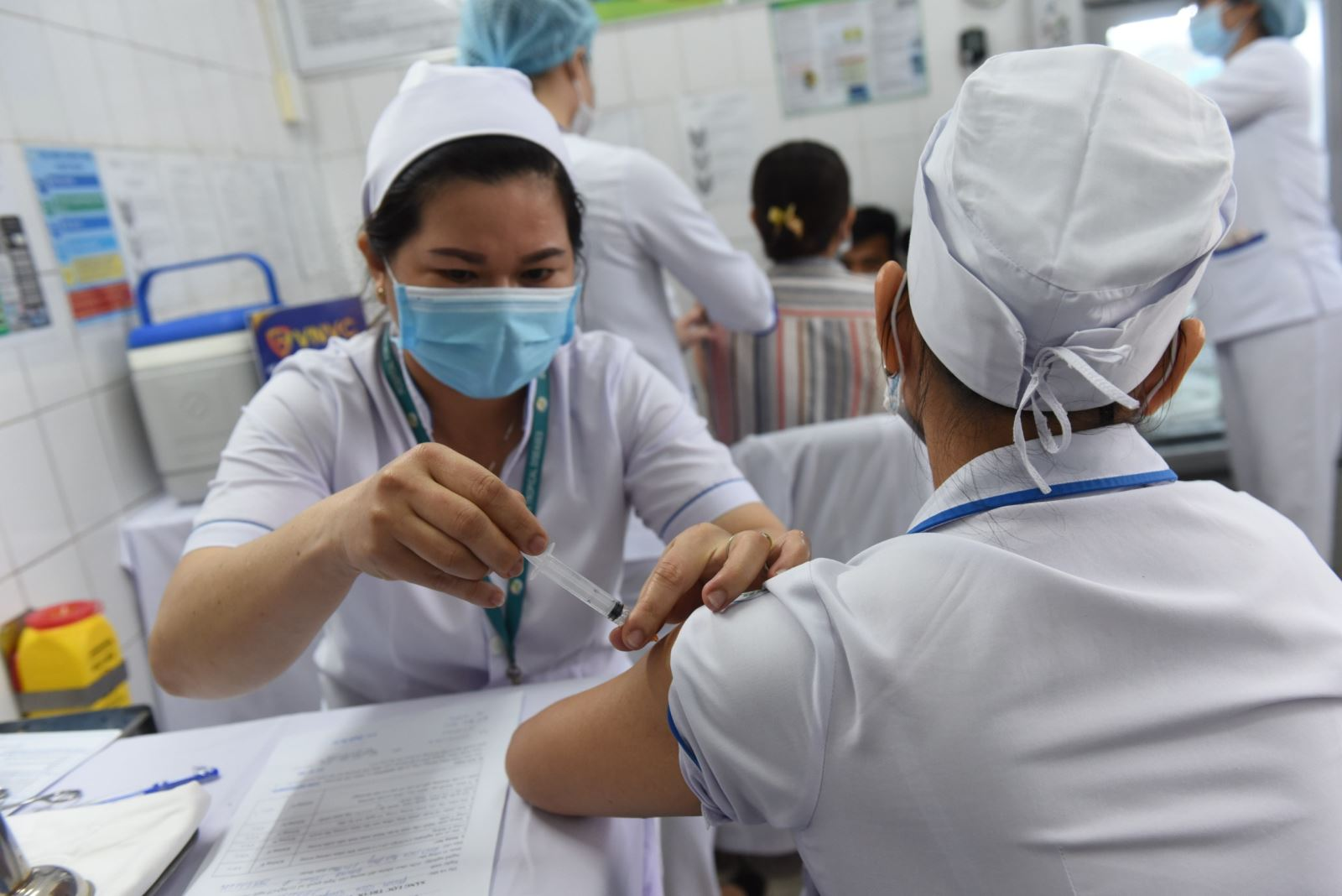 Three prioritized groups receiving Covid-19 vaccine in second phase in HCMC