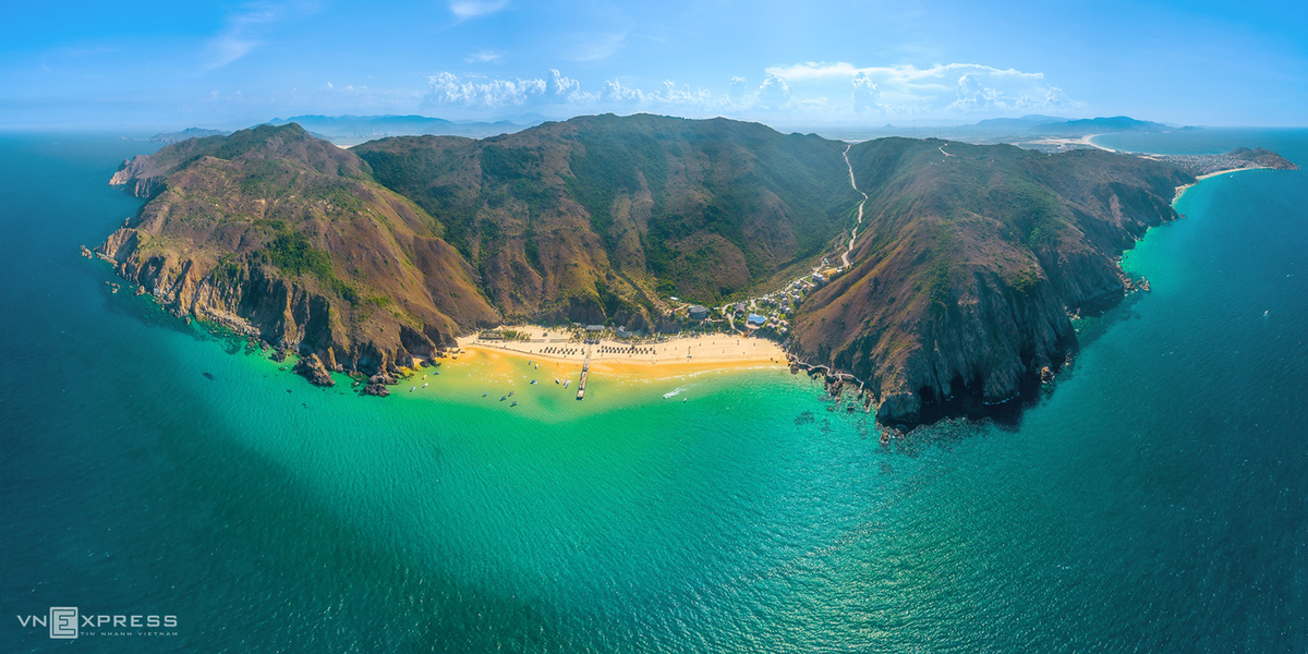 Binh Dinh spellbinds tourists with stunning bird-eye view