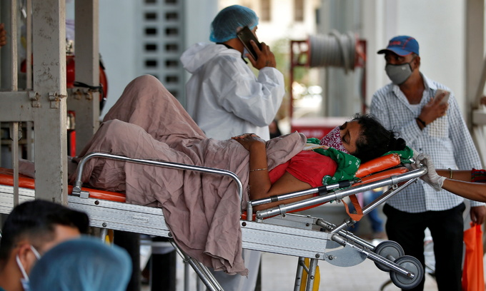 About 1000 Vietnamese citizens brought home from pandemic-hit India