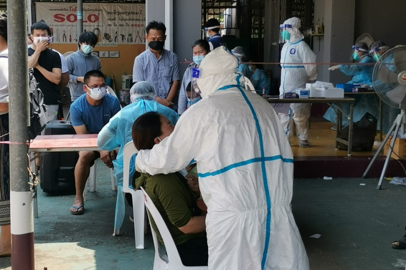 13 Vietnamese in Laos infected with Covid-19