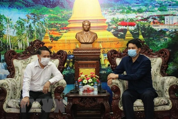 Vietnamese in Northern Laos join hands with local authorities in Covid-19 fight