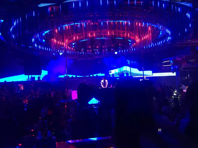 Da Nang, Bac Ninh to shut down bars, karaoke parlors over Covid-19 fears