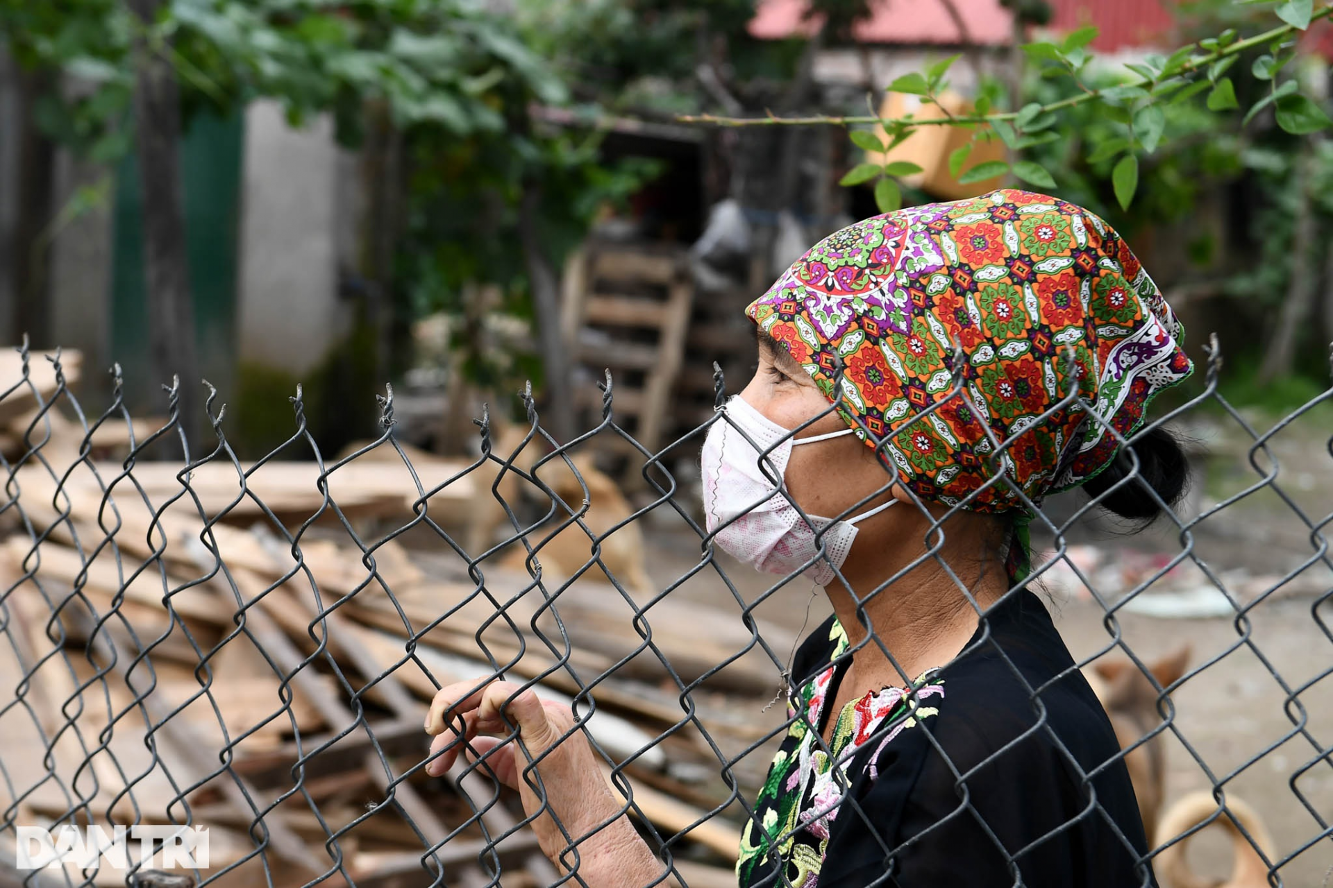 Inside the Covid-19 blockaded village outskirts of Hanoi