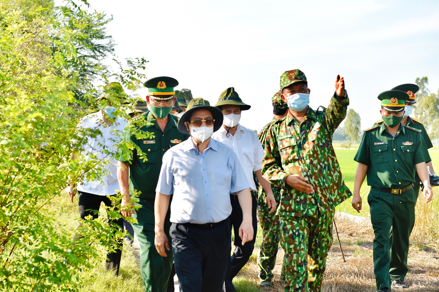 PM inspects Covid-19 prevention and control in southern border province