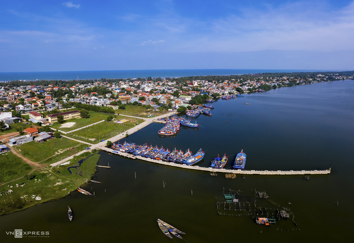 Tranquil beauty of Phu Hai fishing village