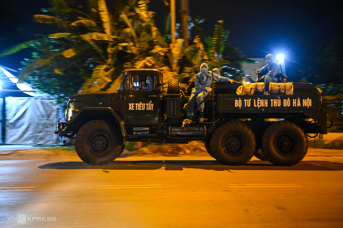 In Photos: Pandemic-hit commune disinfected after 4 Covid-19 cases confirmed