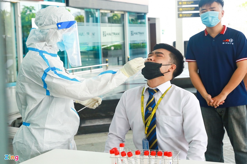 Over 2000 employees at Da Nang Airport tested for SARS-CoV-2