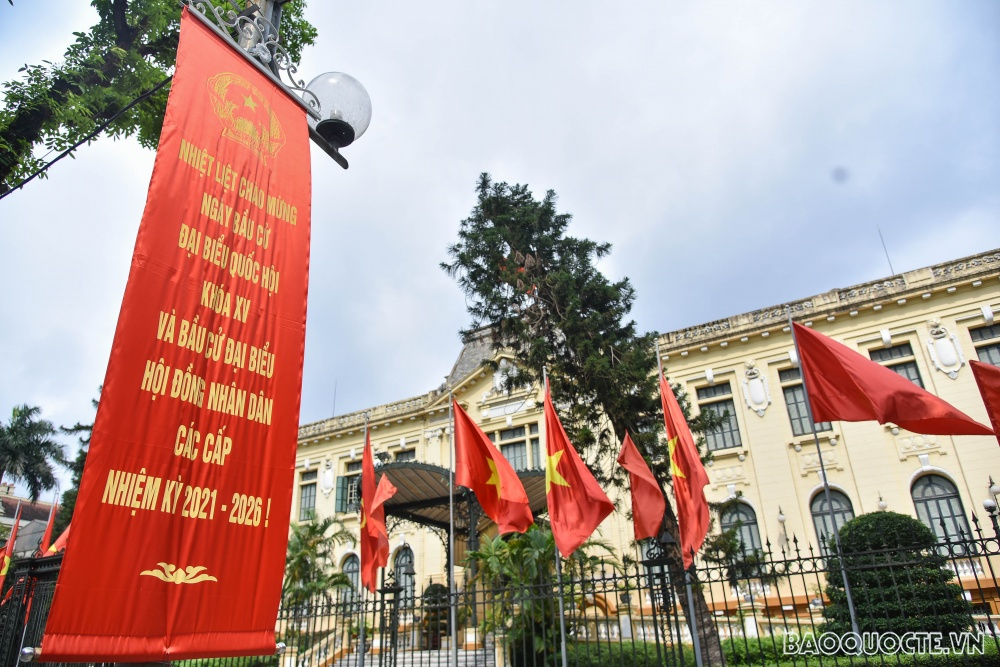 In Photos and video: Hanoi streets radiantly decorated ahead of Elections