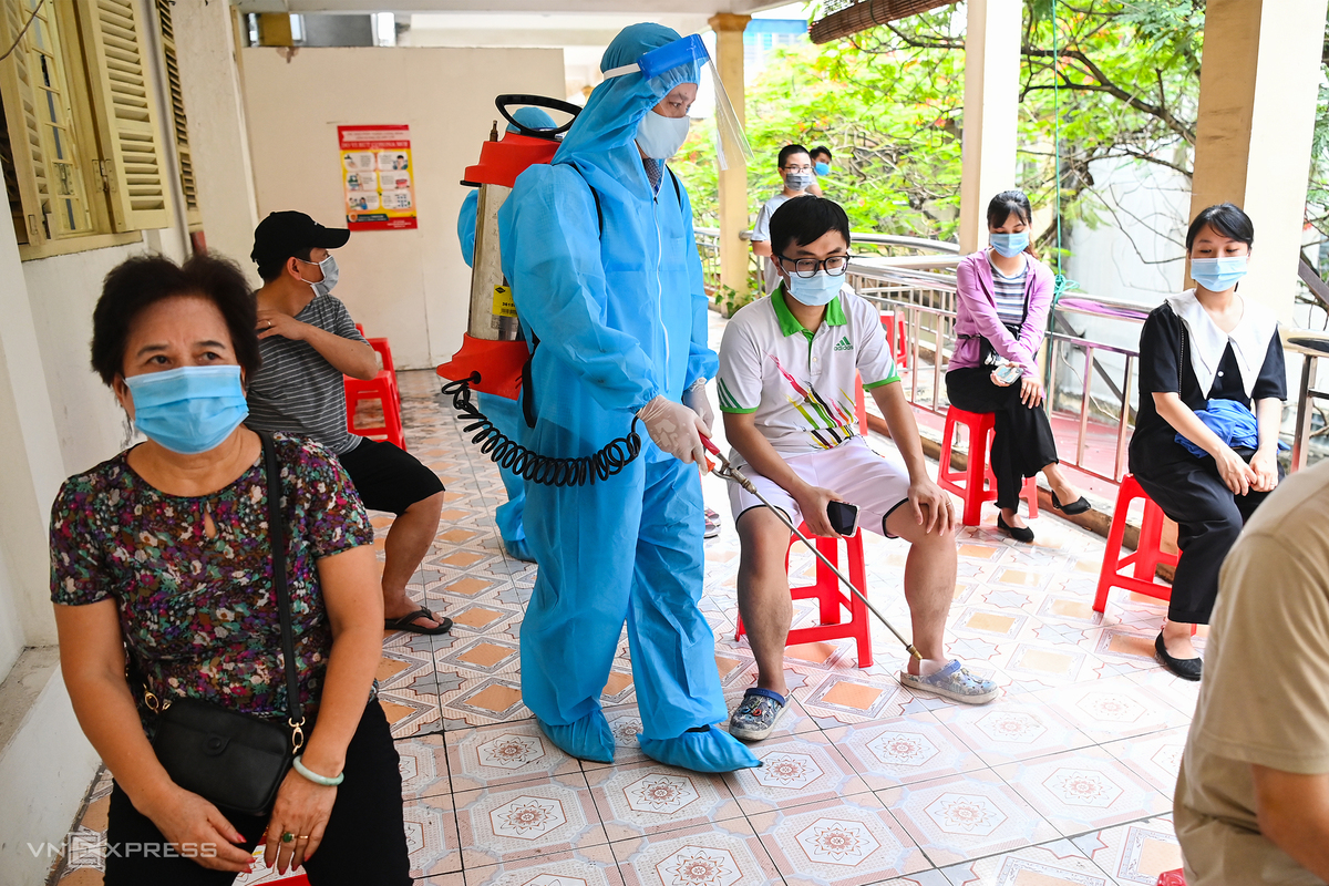hanoi runs high risk of coronavirus spreading
