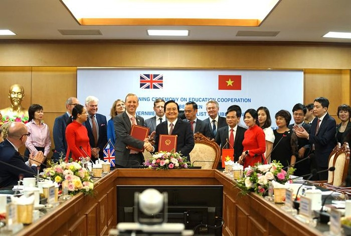 Vietnam, UK promote long-term, sustainable, high-quality partnership in education