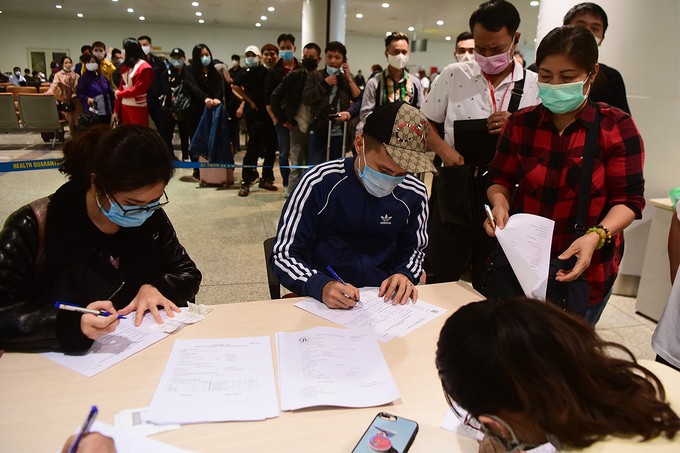 Hanoi’s Noi Bai Airport stops receiving foreign arrivals amid Covid-19 surge