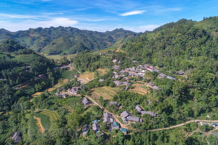 stunned by majestic natural landscape in bac ha mountainous district