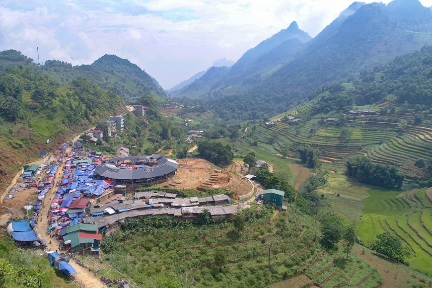 stunned by majestic natural landscape in bac ha mountainous district