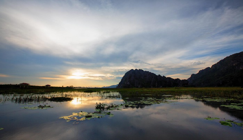 ninh binh looked a wonderland through the lens of foreign visitors