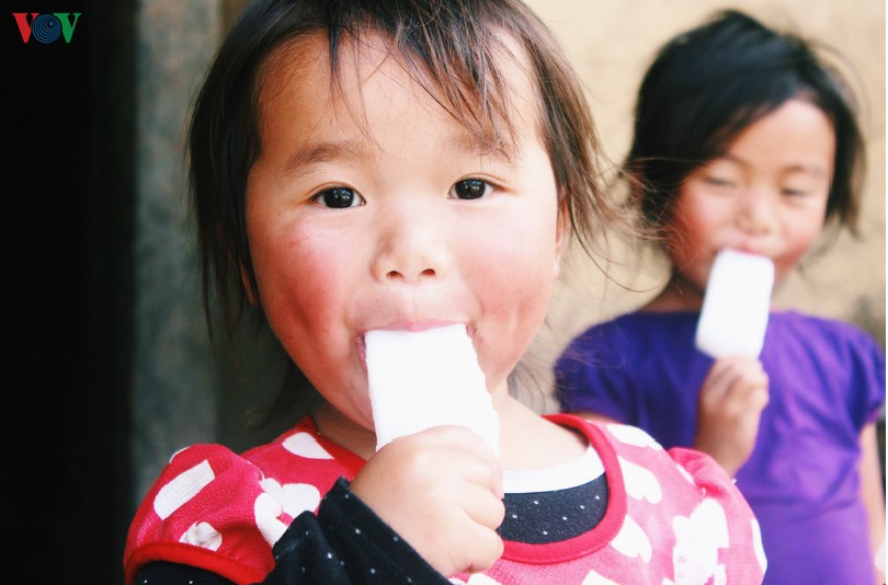 hospitality of ethnic people on ha giang rocky plateau