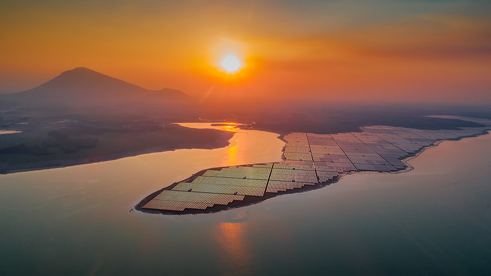 dau tieng lake the largest reservoir in southeast asia gorgeous on summer days