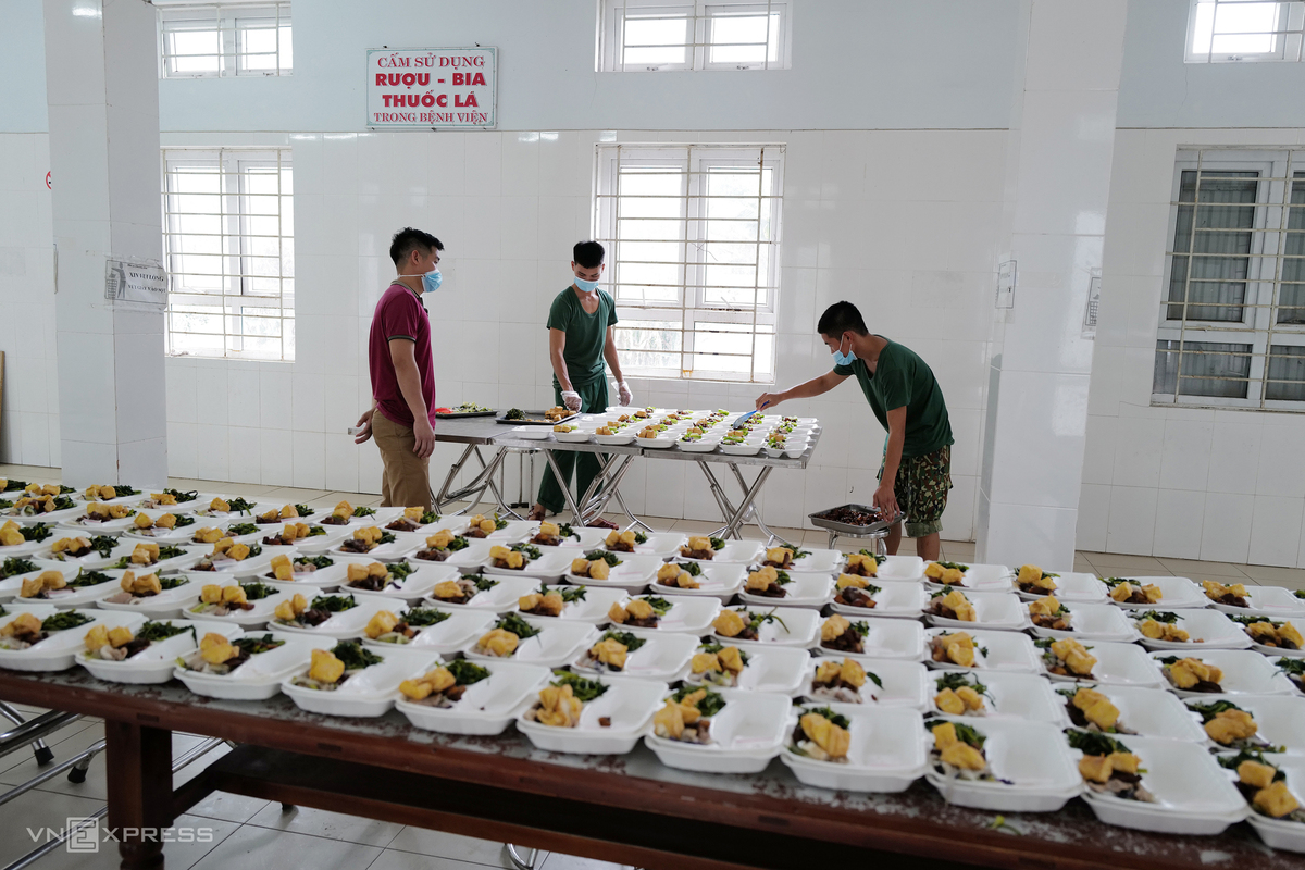 Covid-19 outbreaks in Bac Giang localized, ICU center put into operation