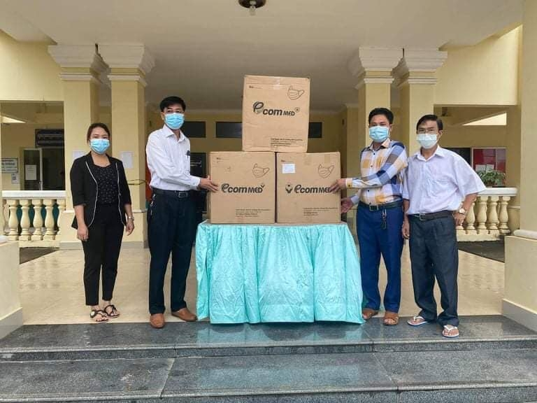 Vietnamese Consulate General in Preah Sihanouk (Cambodia) supports Koh Kong province 7,500 masks