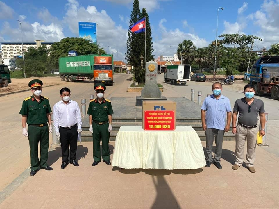 Vietnam’s localities support Vietnamese Cambodians in Covid-19 fight