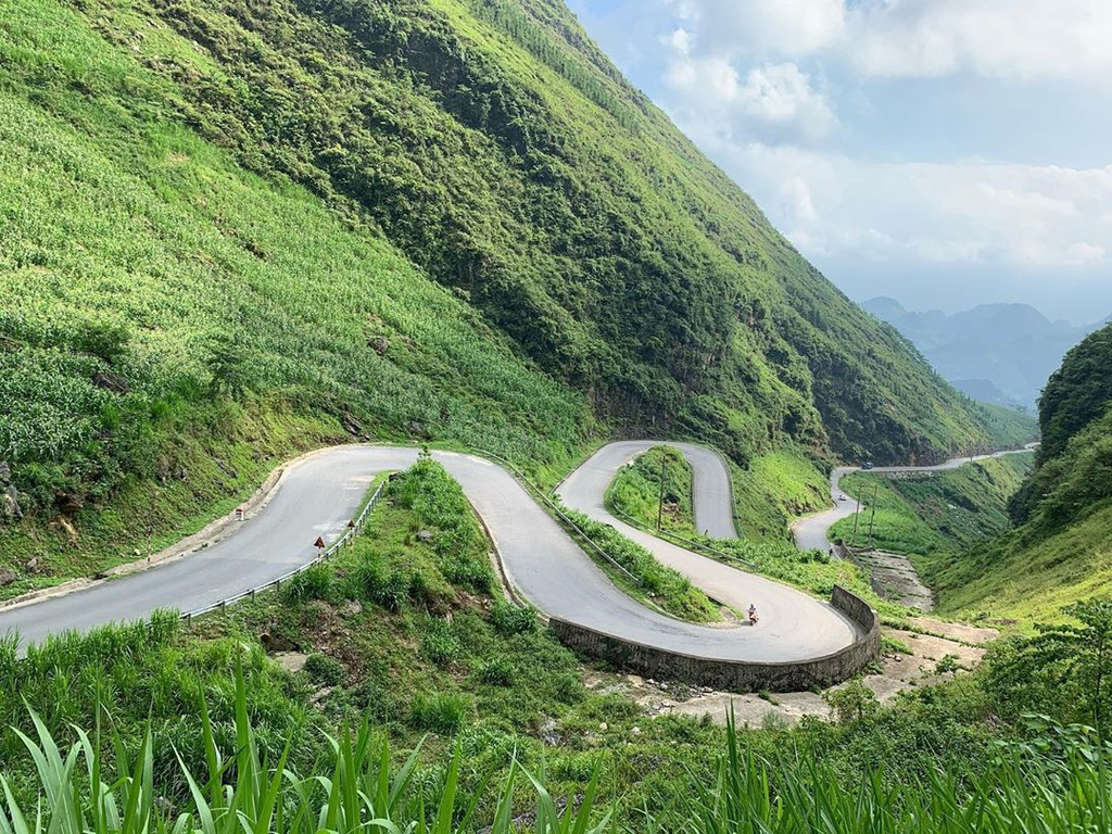 top breath taking curves in vietnam