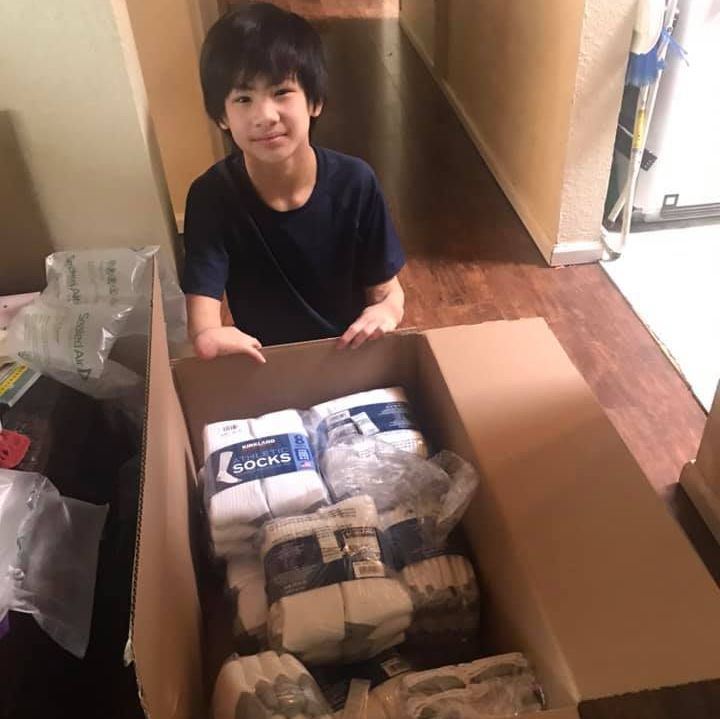 Kind-hearted Vietnamese American boy donates thousands of face masks to the homeless in Washington