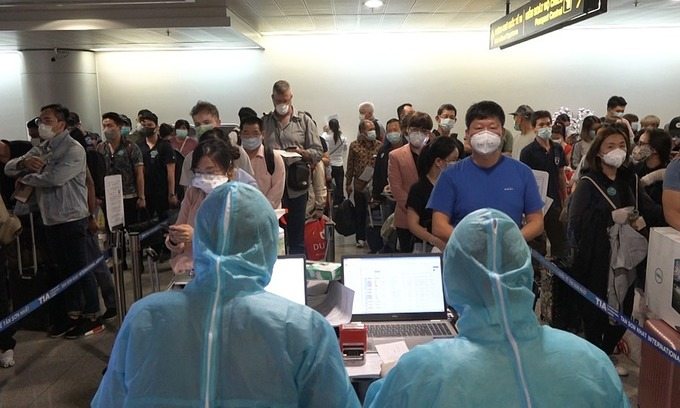 Foreigners entering Vietnam can be quarantined at hotels