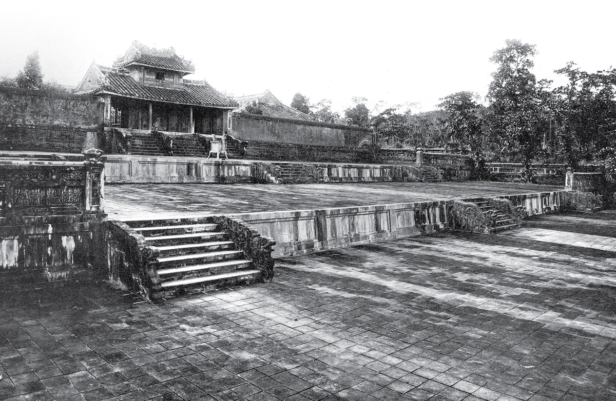 Tourist attractions in Vietnam 100 years ago through French photographer’s lens