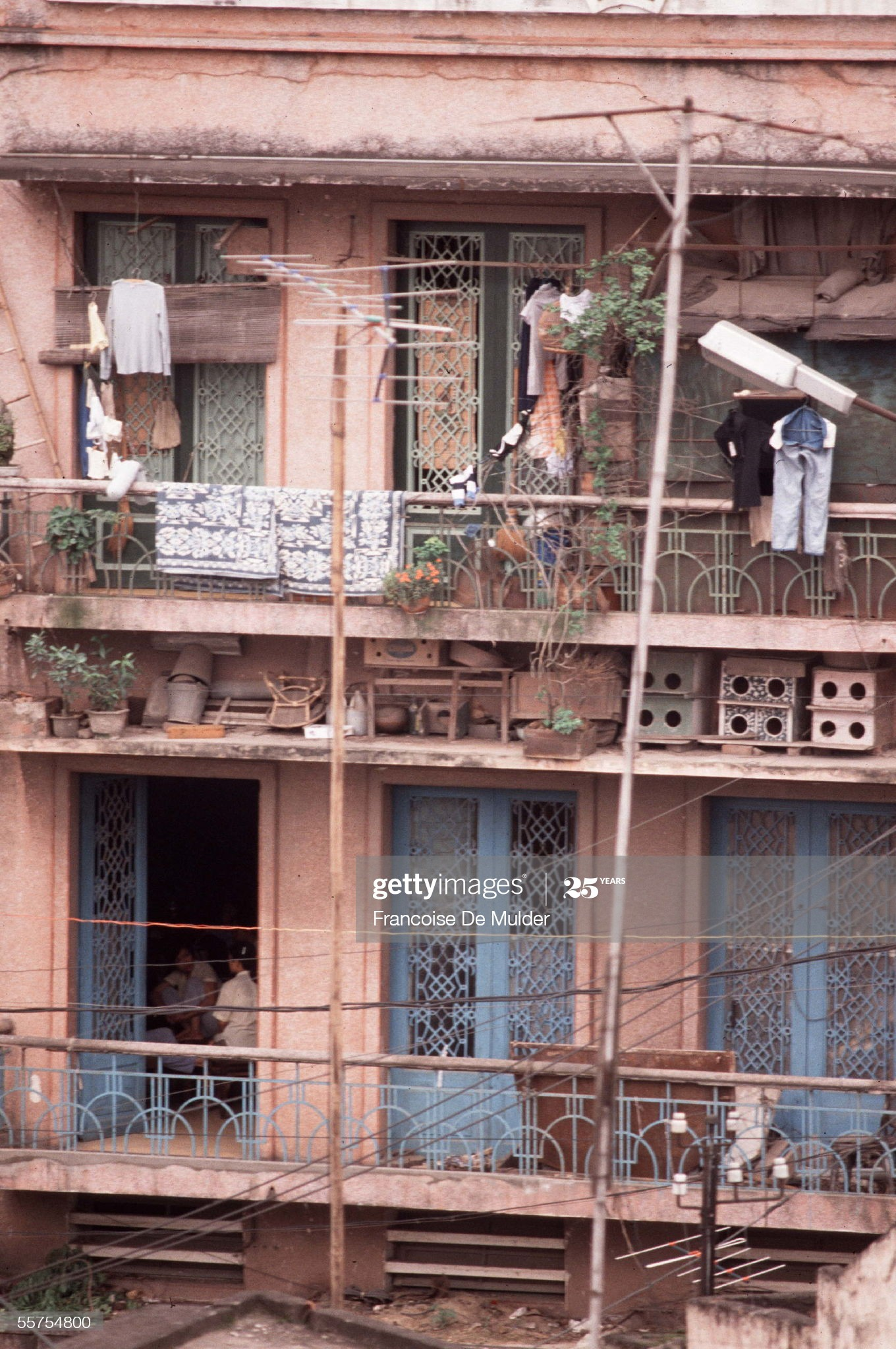 rustic life of hanoi in 1989 through french journalists lens