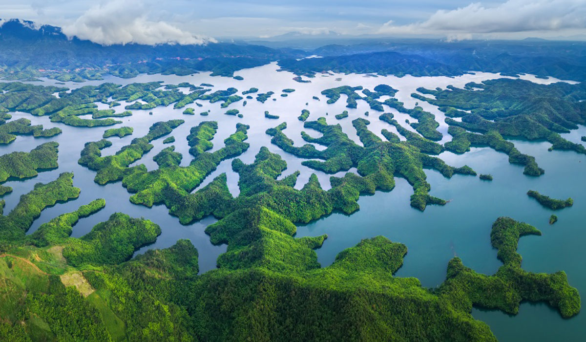 ta dung lake ha long bay of central highlands