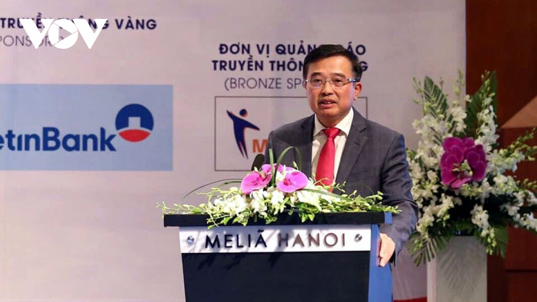 vietnam uk promote cooperation on economy trade investment