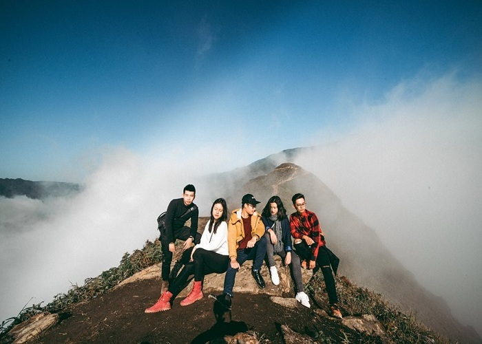 exploring valley of clouds in northern vietnam