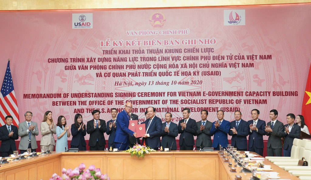 US aids Vietnam to enhance e-government capacity
