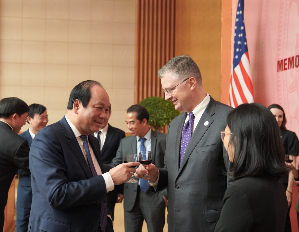 US aids Vietnam to enhance e government capacity