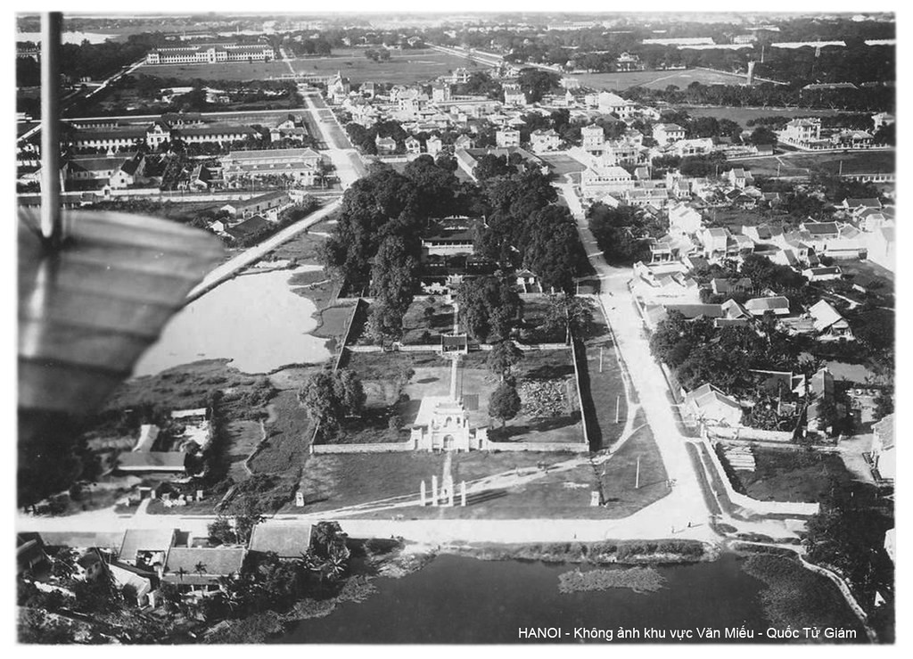 Rare photos of Temple of Literature in French colonial period