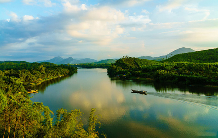 three picturesque hills in hue for serenity seekers