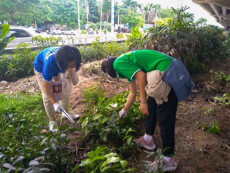 Let's Do It! Hanoi launched campaign “World Cleanup Day 2020” for a green capital