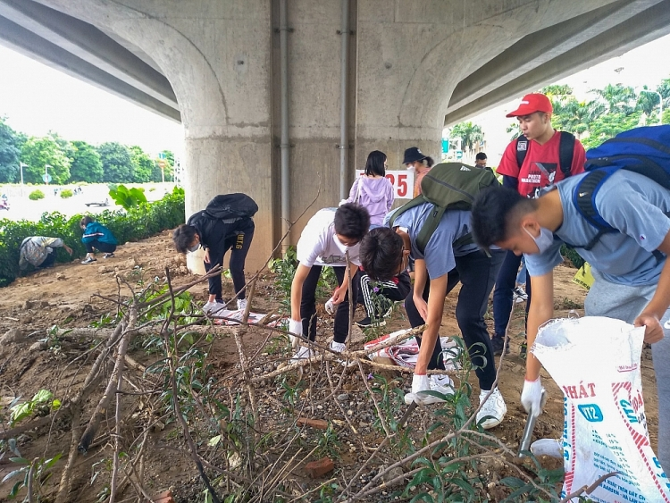 Let's Do It! Hanoi launched campaign “World Cleanup Day 2020” for a green capital