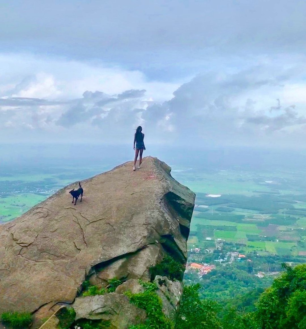 Craggy cliffs in Vietnam that offer thrills to adventure-lovers