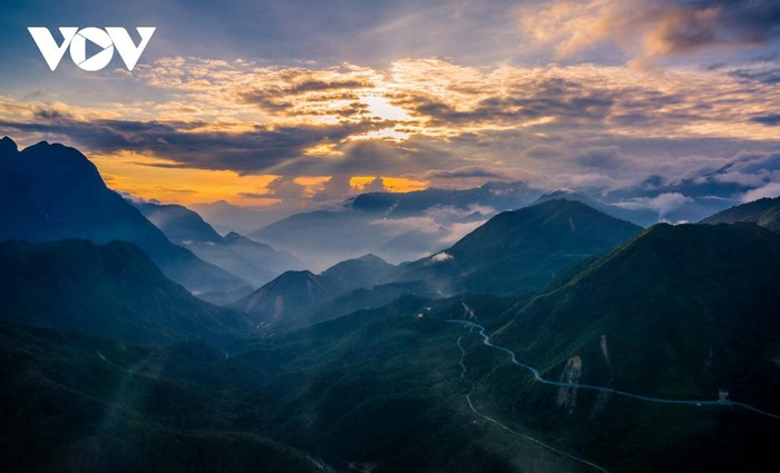 Glorious sunset in Vietnam’s mountainous regions